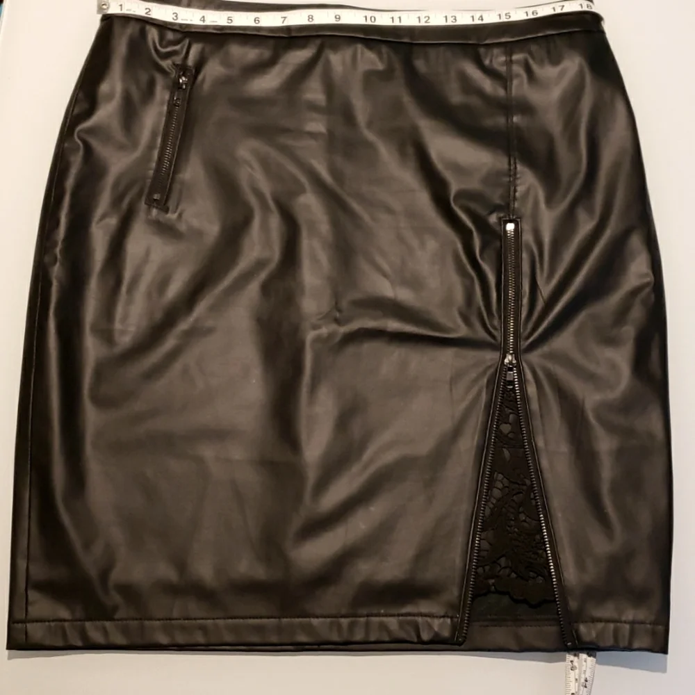 Black faux leather pencil skirt - Sz: XL - Picture 3 of 10